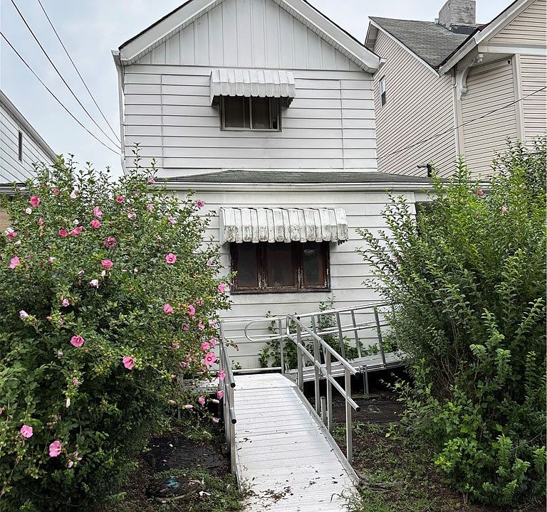 1st image of 1355 5th Ave
