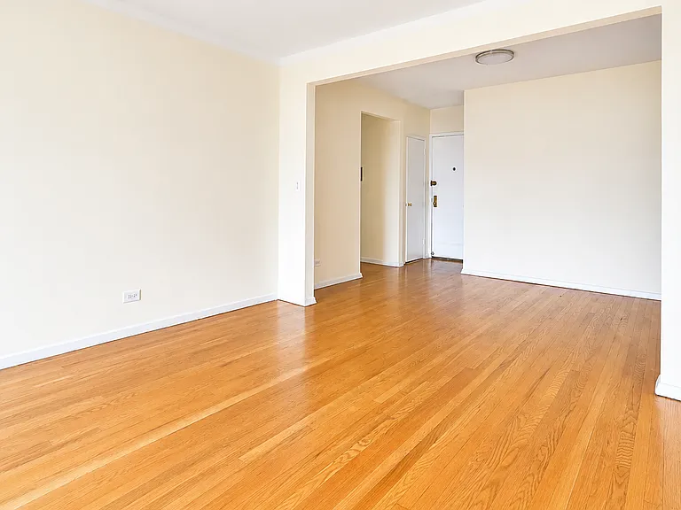 611 W 239th St #6B — Photo 7
