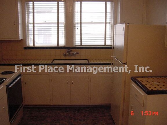 2nd image of 2826 Herschel St APT 2