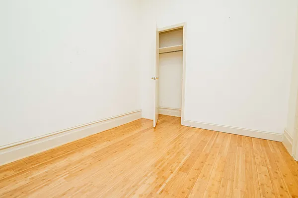 Rented by Nooklyn NYC LLC | media 7