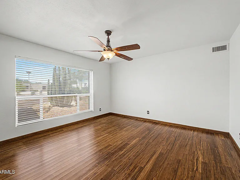 6133 E Mountain View Rd — Photo 8