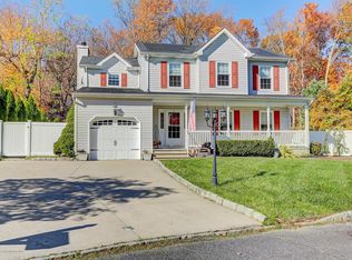 107 Christine Ct, Matawan, NJ 07747