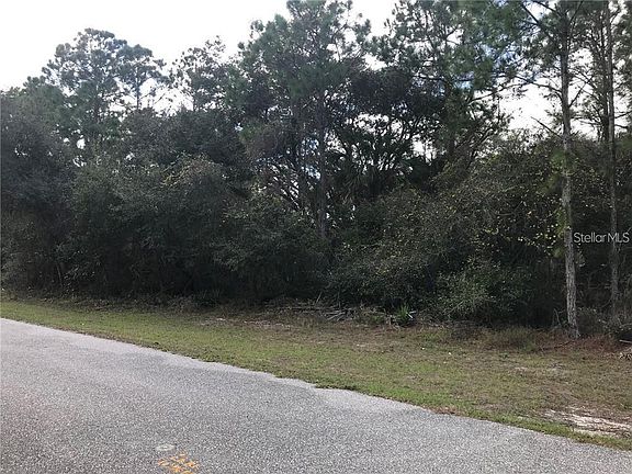 5th image of 3105 Larissa St
