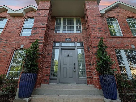 3rd image of 7009 Caldwell Ln
