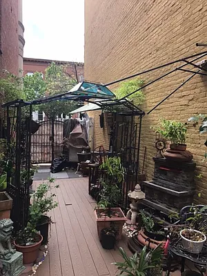 Rented by Alexander Bilu, LREB | media 7