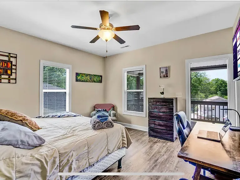 1636 Parson St — Photo 14