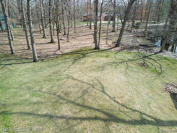5th image of 515 Whims Ln