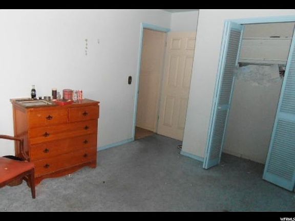 5th image of 2062 W Champagne Cir
