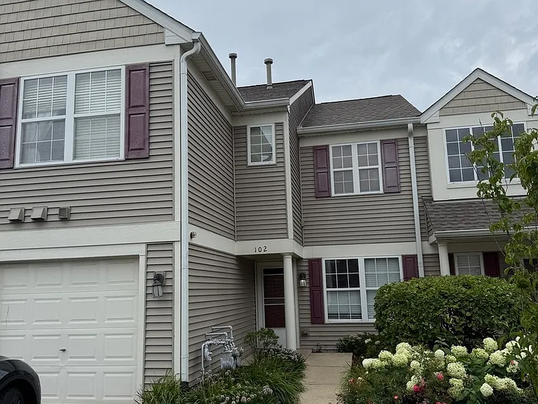 Rutland Cir — Photo 1