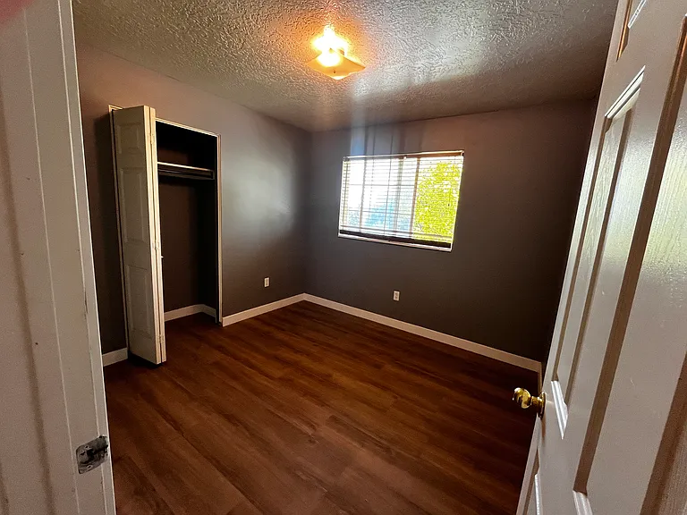 1464 N 1250 W — Photo 10