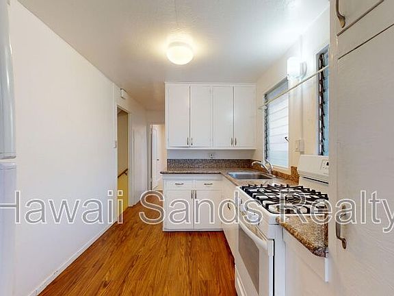 5th image of 908 Kinau St