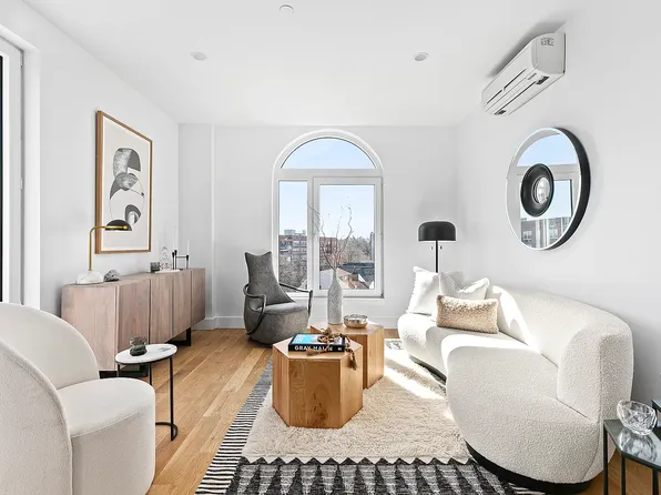 1105 Cortelyou Rd Penthouse 6, Brooklyn, NY 11218