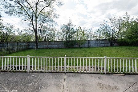 5th image of 1550 Prairie Crossing Dr