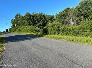 5 Kendall Ct, Altamont, NY 12009