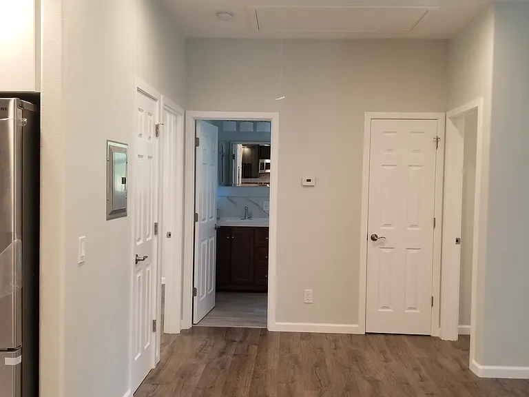 343 Mae St — Photo 11