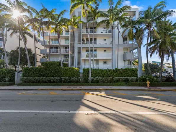 7832 Collins Ave APT 207, Miami Beach, FL 33141