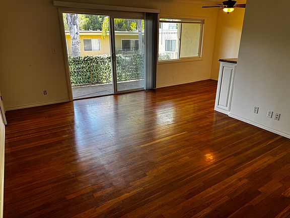 2nd image of 1280 S Barrington Ave APT 19