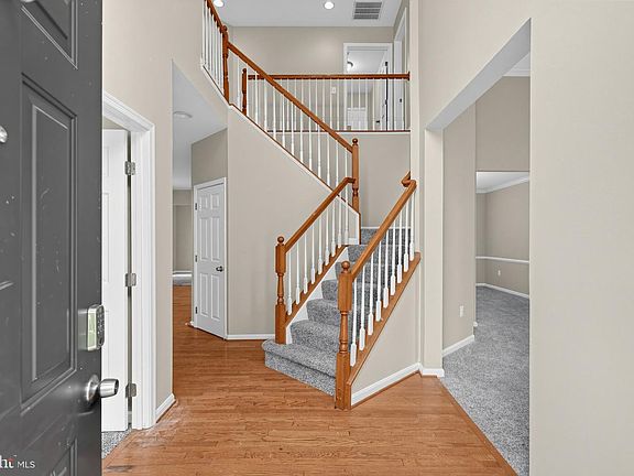 5th image of 7413 Checkerberry Way