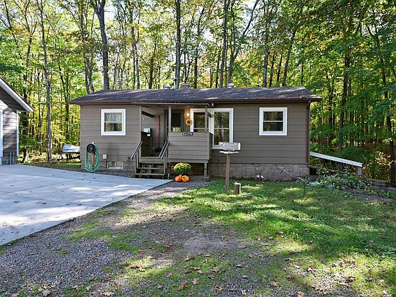 4th image of W3917 County Highway D