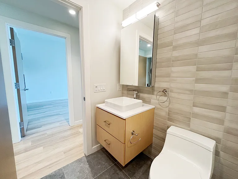 2515 El Camino Real #7 — Photo 13
