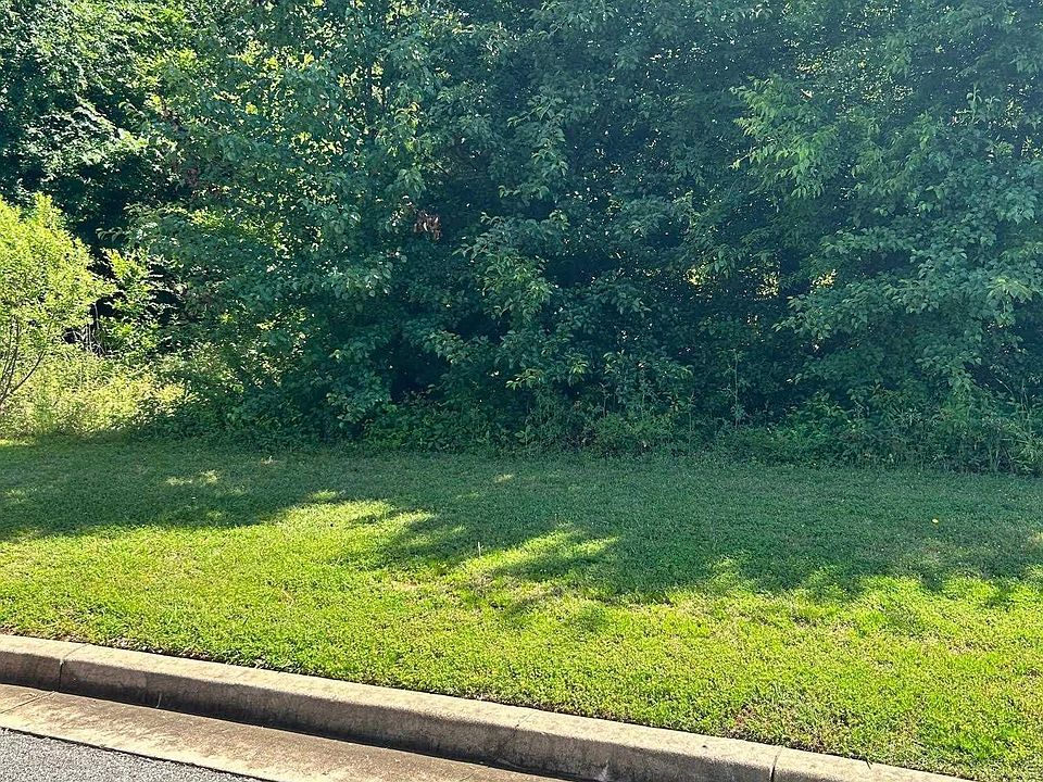 1st image of 4004 Falls Creek Dr
