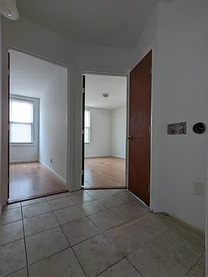 Rented by DONNA DEMKOWICZ REAL ESTATE CORP | media 33