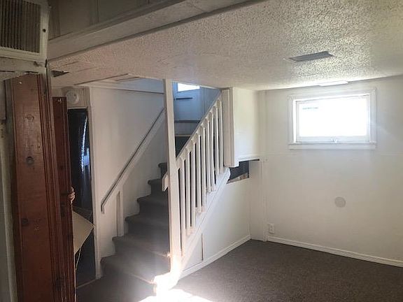 5th image of 10210 Saint Katherine Ln