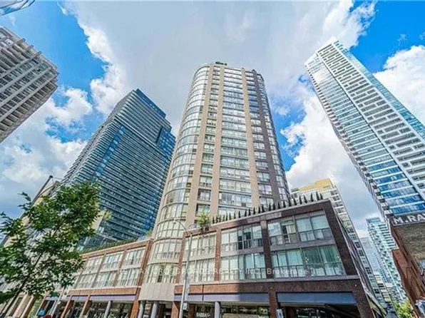 24 Wellesley St W, Toronto, ON