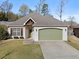 139 Nantucket Loop, Maumelle, AR 72113