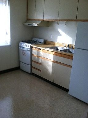 4th image of 832 N Azusa Ave APT 40