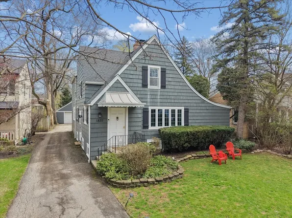 1831 Beverly Pl, Highland Park, IL 60035