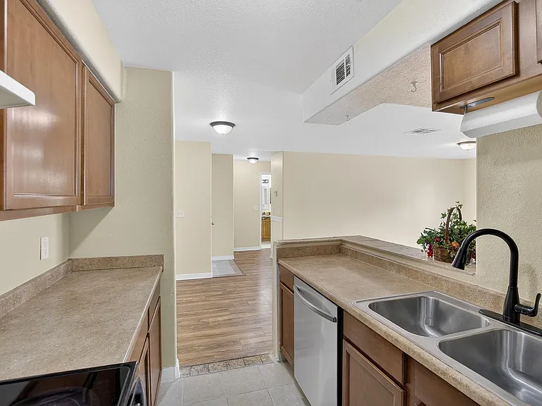 202 Red Maple Pl #202 — Photo 53