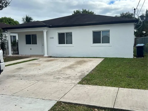 12320 SW 216th St, Miami, FL 33170