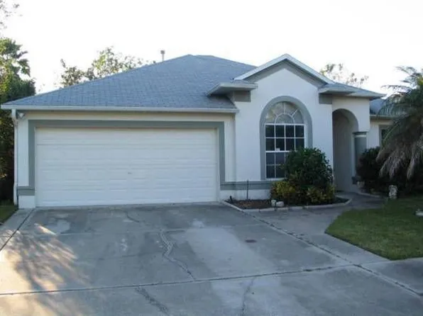 1319 Big Sky Dr, Zephyrhills, FL 33543