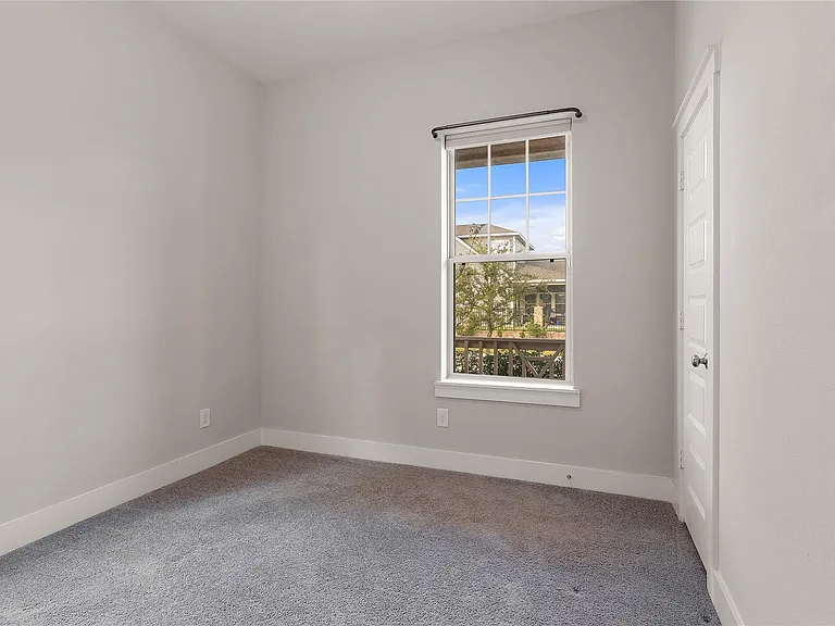 18547 First Landing Dr — Photo 16