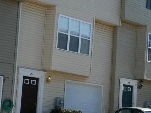 24 Talia Dr, Inwood, WV 25428