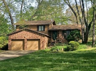 4598 Ridgedale Dr, Akron, OH 44319