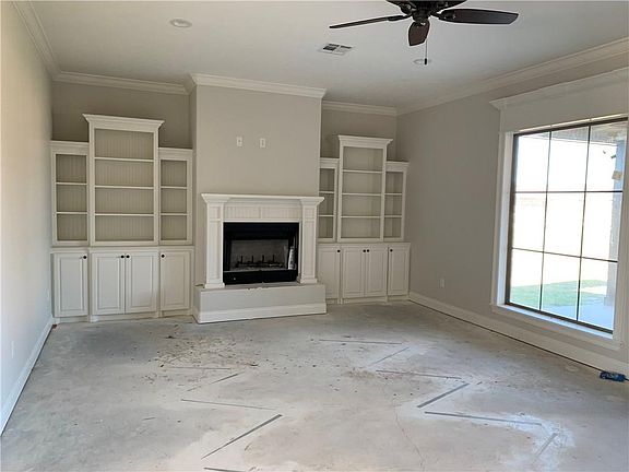 2nd image of 1107 N Ella Kate Ln