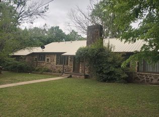 409 N 9th St, Ozark, AR 72949