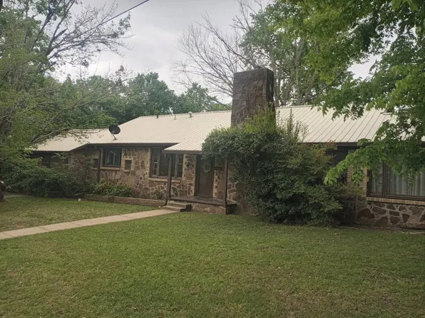 409 N 9th St, Ozark, AR 72949