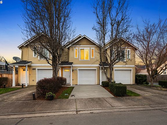 3rd image of 1443 SE 8th Ave