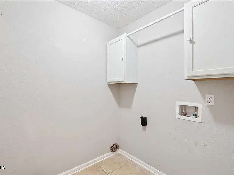 16050 Dowing Creek Dr — Photo 18