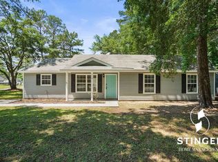 2 Pelican Cir, Beaufort, SC 29906