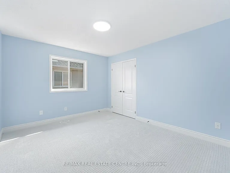 15 Heatherdale Dr — Photo 25