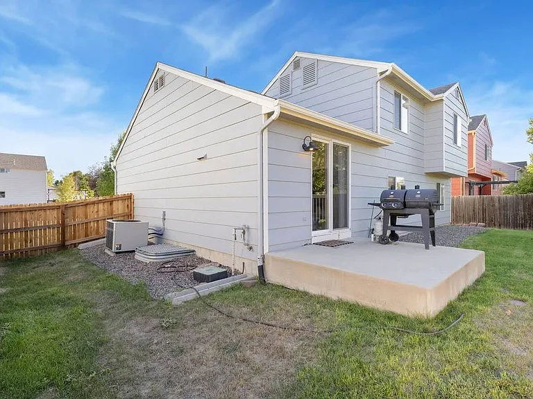 1468 Cedarwood Dr — Photo 4