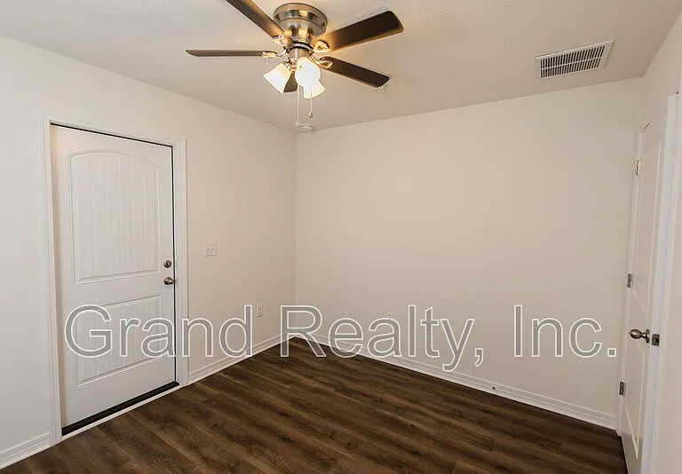 6283 Holland Rd — Photo 16