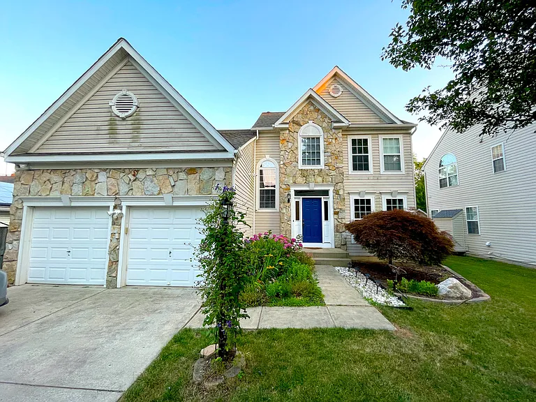 10110 Wilnor Way — Photo 1