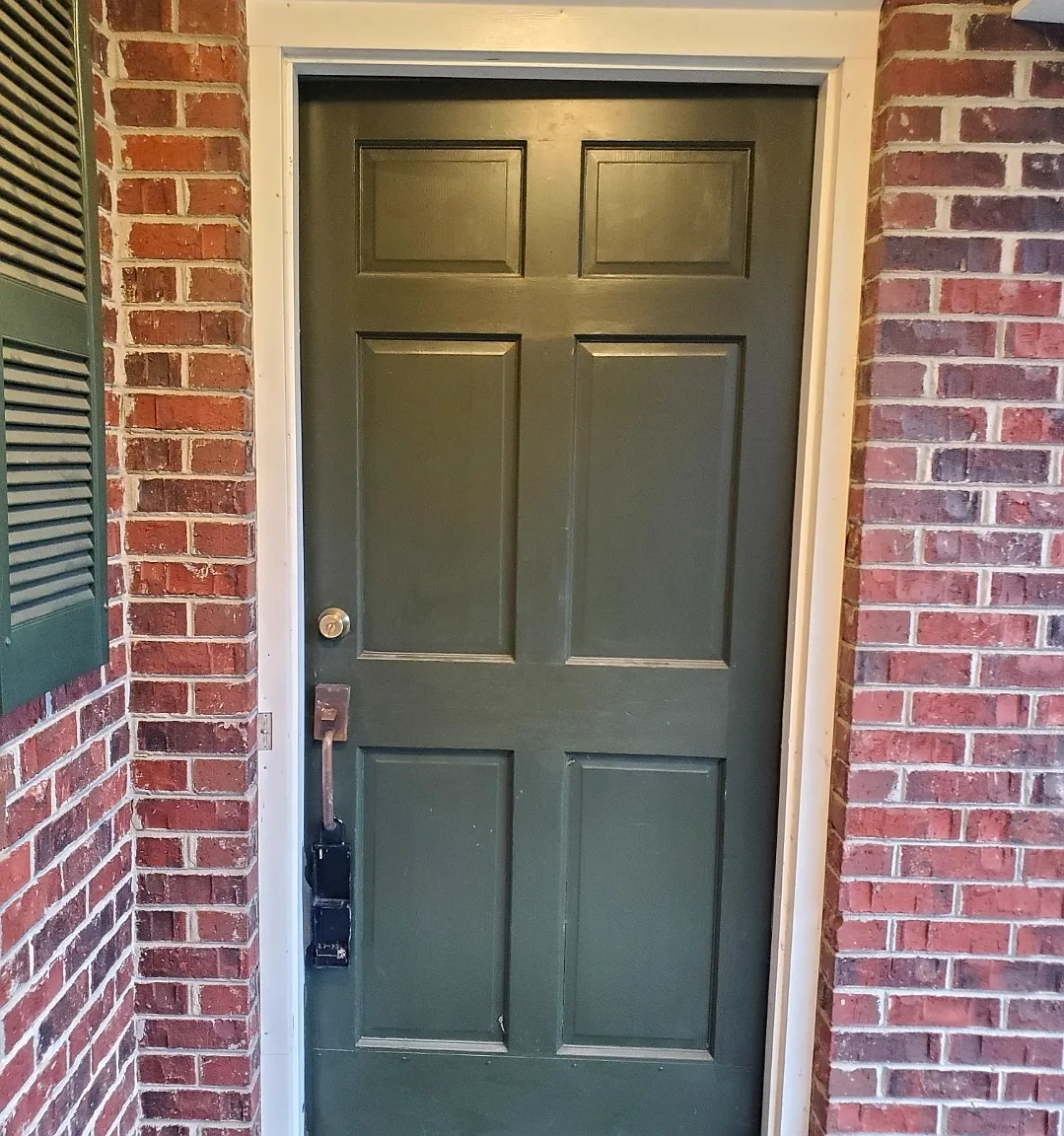 3 bed, 1430 sqft, $1,800 — Photo 2