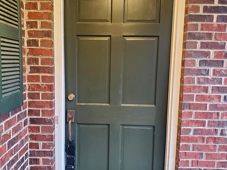 3729 Sutton Way — Photo 2