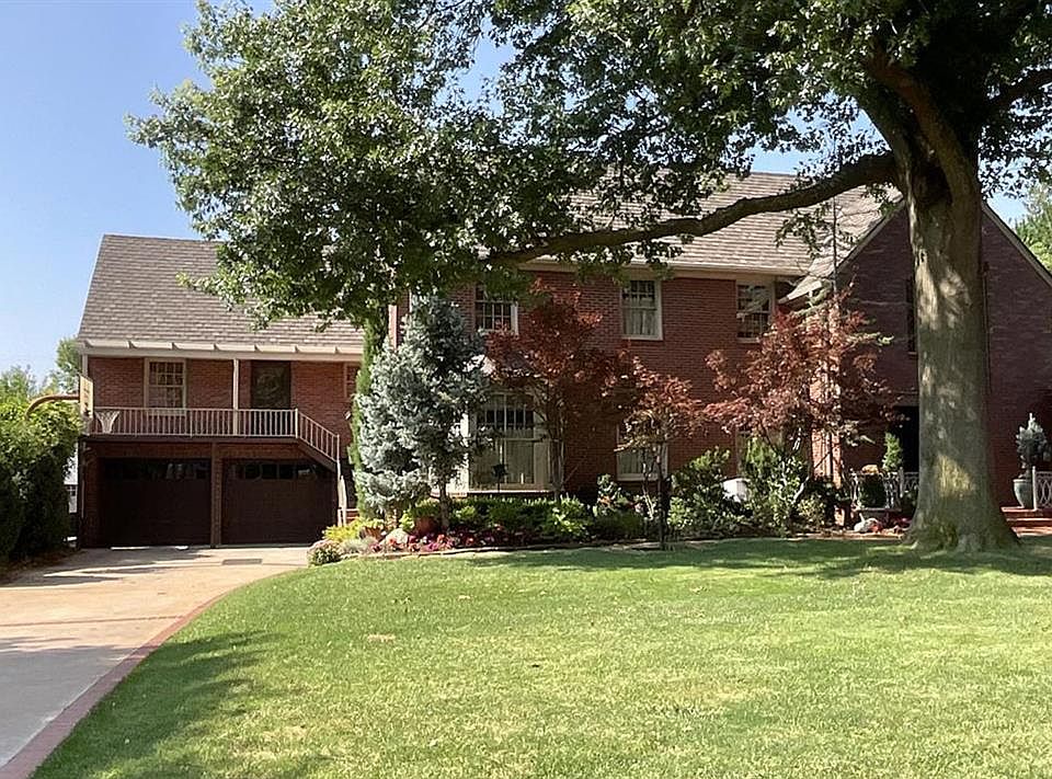 1st image of 710 NW 41st St